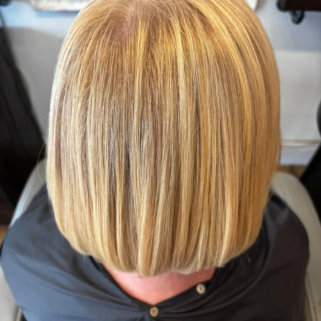 Highlighted blonde bob